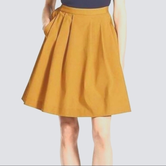 Uniqlo Dresses & Skirts - UNIQLO Mustard Yellow A-Line Skirt with Pockets Small